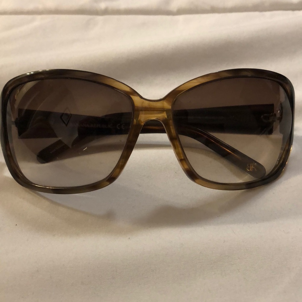 Banana Republic sunglasses